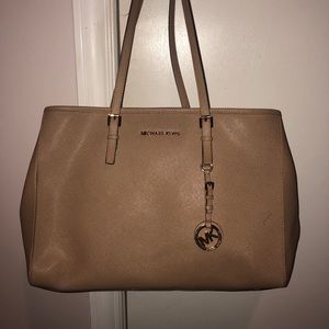 Michael Kors Nude Classic Bag